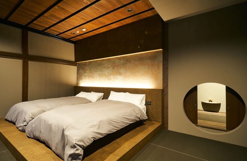 Inami Apartment | Bed and Craft