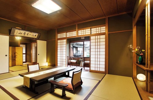 Miyazu House | Charoku Bekkan
