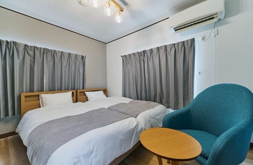 Inuyama House | Inuyama Castle within 10 minutes/80-inch movie theater/free parking/6 beds + 1 sofa bed/83 sq.m./Up to 10 guests/mono rental/coffee maker available