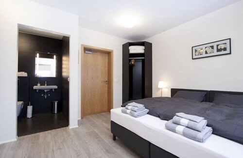 Keflavik House | Kef Guesthouse by Keflavík airport