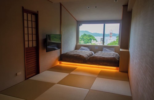 Toba House | Senpokaku