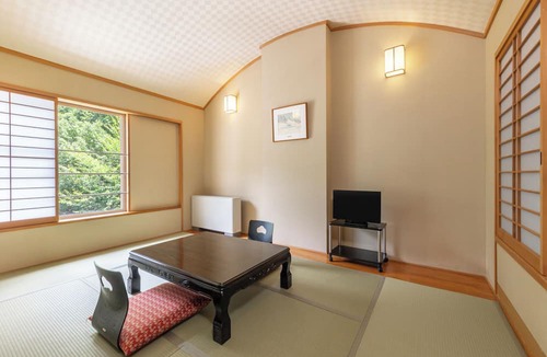 Matsusaka Hotel | Wan Wan Paradise Matsusaka