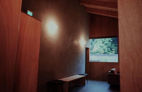 Sumoto Onsen Apartment | MAGATAMAINN 2nd floor WOOD SUITE / Sumoto Hyōgo