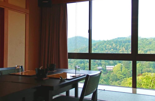 Yoshino House | Hounkan