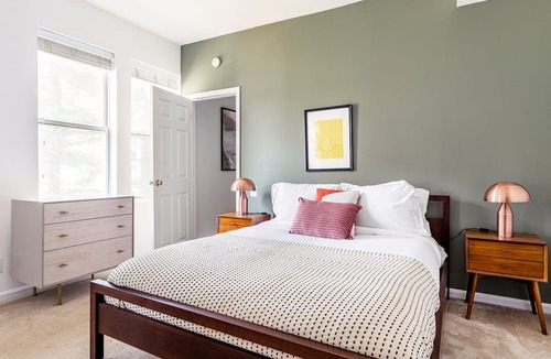 Adams Morgan Apartment | Smart Dupont Circle 1BR nr. U Street, Metro & Glen’s Mkt, by Blueground