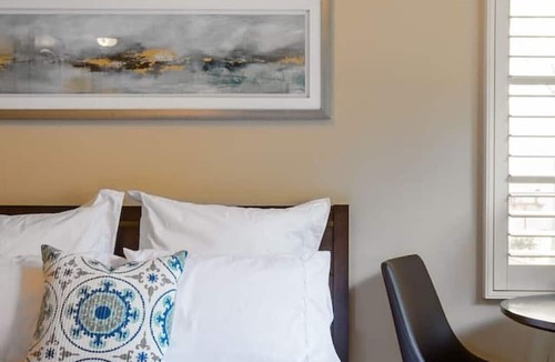 La Quinta Villa | Legacy Villas Resort Luxury Next to Paseo Fountain