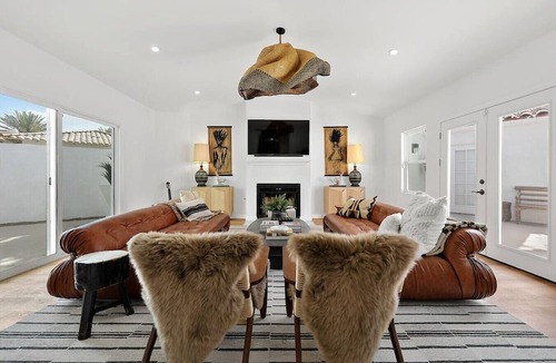 Palm Desert House | Large Estate Book 4 get 1 free night Vly Pkl BBall Games