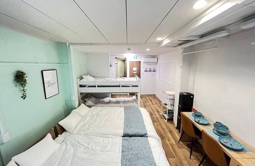 Dotonbori Apartment | Perfect location for sightseeing Maximum 8 people - Matsuyamachi Building 2nd to 4th floors/Osaka Ōsaka