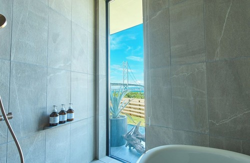 Awaji House | Villa 2 A sophisticated space enveloped in gentle light Maximum 5 people/Awaji Hyōgo