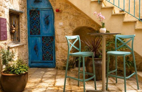 Old City Apartment | El Khan Guesthouse & Art - מתחם אירוח ייחודי בנצרת