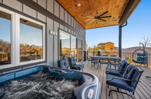 Chalet Village North Ski Chalet | Pools Sauna Hot Tub Fire Pit Gym, Luxe Chalet Kids Games