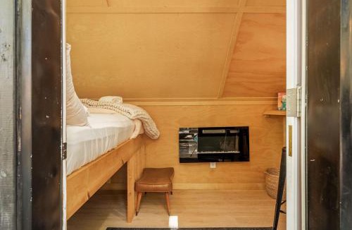 Les Collines-de-l'Outaouais Regional County Municipality Ski Chalet | Camping Ange-Gardien 20 min Ottawa 15 min Gatineau