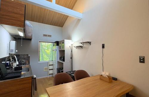Nasu Apartment | 木漏れ日と湯の香りに包まれて 露天風呂付き和モダン貸切ヴィラ
