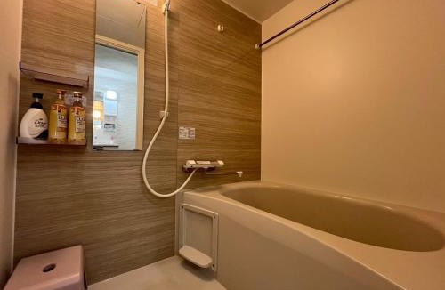Shinsekai Apartment | Mutsumi Shinimamiya 302 むつみ庵新今宮 302