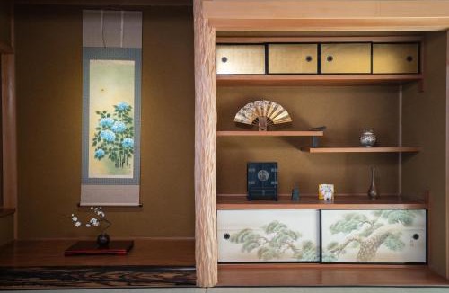 Nara House | 【鶴INN 川上】奈良一棟貸し切り贅沢な和モダン一軒家 200㎡庭付き BBQ可能 駐車所あり