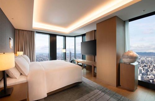 Sakae Hotel | Conrad Nagoya