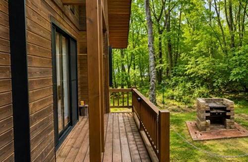 Tsumagoi House | 北軽井沢 SPAHA Karuizawa Forest Resort Villa YB1
