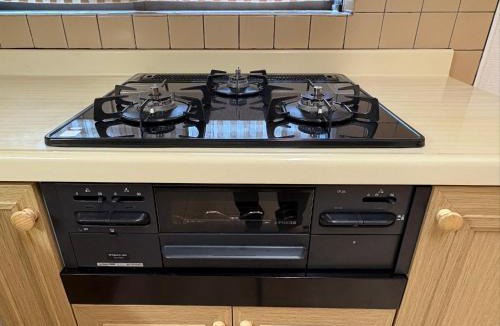 Sugatani Onsen Villa | HIKONE-Step 彦根ステップ 彦根駅徒歩4分 軽自動車用無料駐車場 彦根城徒歩15分 14名まで 戸建貸切