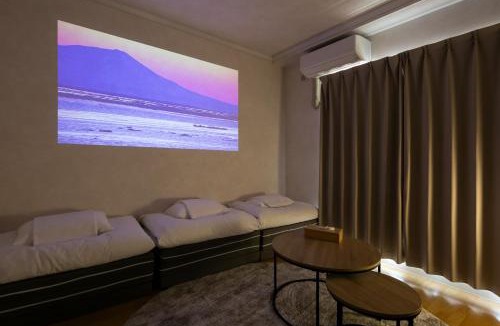 Naka Ward Apartment | trive osu akamon 302 名古屋大須商店街の中にあるミニマム宿泊施設