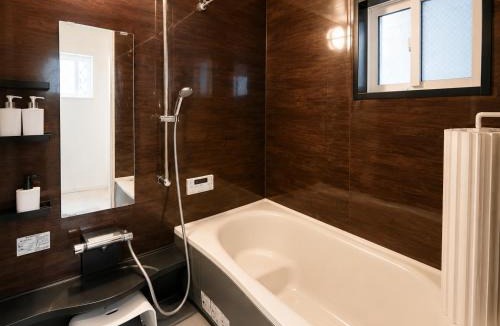 Noda House | NODA 野田 - Modern House - Direct to Umeda & Namba & USJ & KIX