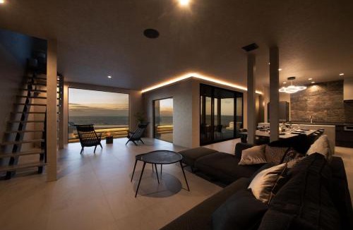 Sumoto Villa | eureka awaji 絶景インフィニティプール x 露天温水ジャグジー付きヴィラ