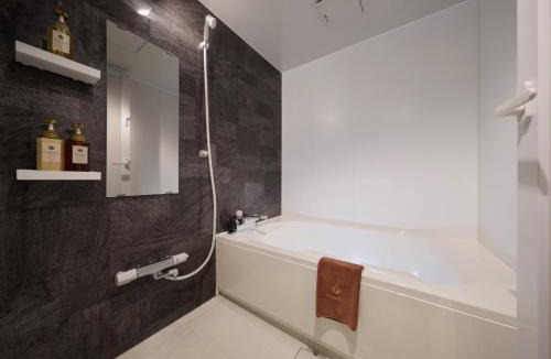 Minamisenba Apartment | Minamisenba Crystal Plaza - Vacation STAY 75798v