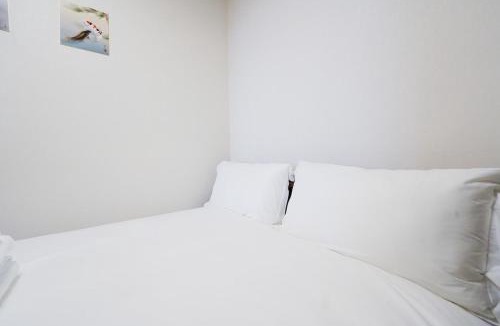 Naniwa Apartment | Single-family home in Shiokusa near Namba Entire 1st floor rented out 2 bedrooms living room Private space with a separate entrance