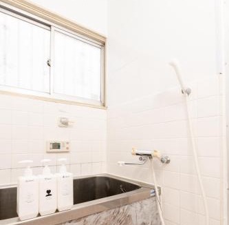 Yao Apartment | Newly opened! Whole House 27minutes to Osaka Namba Doutonbori 38 minutes to Nara, 60 minutes to Kansai Airport