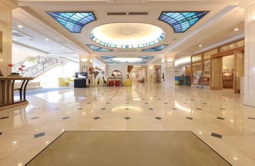 Numata Hotel | Hotel Livemax Numata Grande