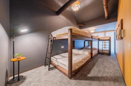 Jusohonmachi Apartment | En 下町風情の残る商店街沿いのお部屋 京都や新大阪駅へ近い 8ベッド 2バスルーム 2トイレ