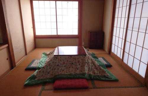 Togakushi Bed & Breakfast | 戸隠の自然に佇む 小さな一棟貸しコテージ Private Tiny Cottage in the Nature of Togakushi Breath in Earth