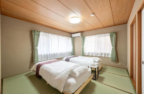 Sugatani Onsen Villa | HIKONE-Step 彦根ステップ 彦根駅徒歩4分 軽自動車用無料駐車場 彦根城徒歩15分 14名まで 戸建貸切