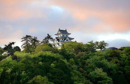 Hachiman-cho Villa | 善-zen-