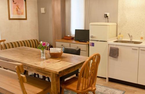 Nakakasai Hotel | 7 Rooms Hotel & Cafe - ディズニーと空港までバス1本 - 全室キッチン付き