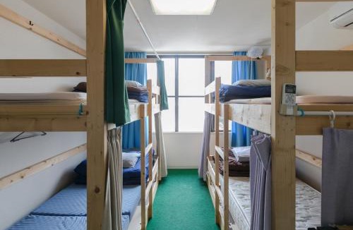 Uji Hostel | Travellersdou Kirinya