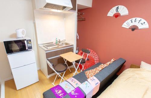 Karasuma Apartment | Miyabiro 105