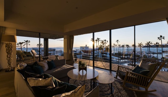 MALIBU HOTEL
