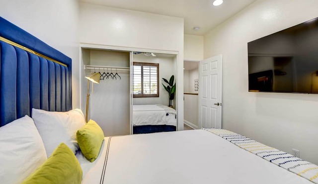 Indio Home w/Pool & Hot Tub, 3 Mi to Coachella