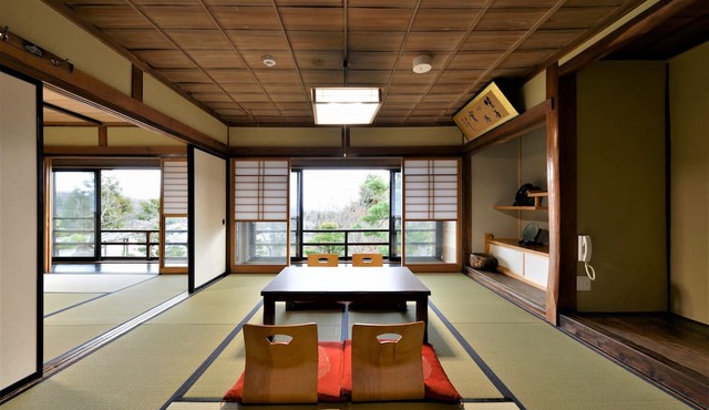 Yadoya Shiroganeya