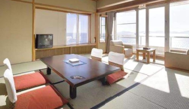 Ryokan Nishiura Onsen Ginpaso