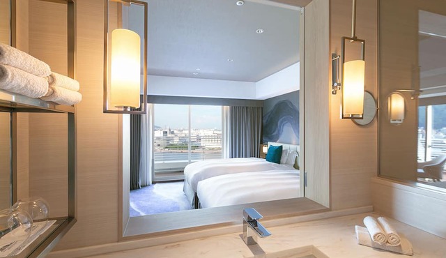 Kobe MerikenPark Oriental Hotel