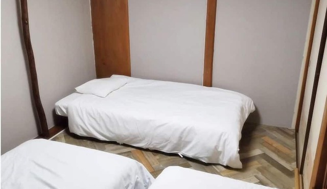 Osaka guest house sakura – Hostel