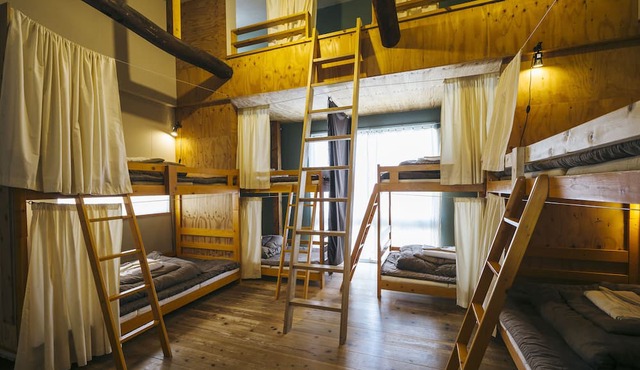 Torii-Kuguru Hostel