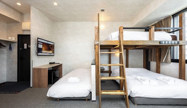 Well Stay Namba 9 person room/Osaka Ōsaka