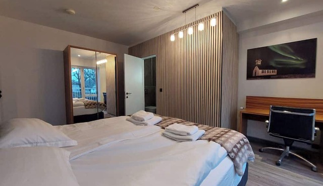 Luxury apartment in central Reykjavik 2 bedroom and 2 bathrooms, keyless entry