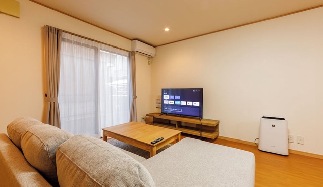 Within walking distance of Nagoya Station/Max. 10 people/2 bathrooms and 2 toilets each】Seven beds for a peaceful stay in a Japanese-style space.