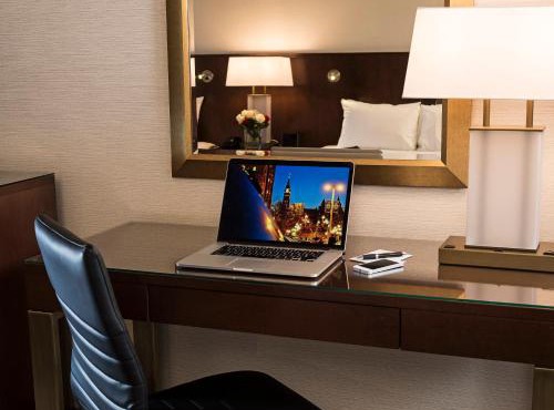 Lord Elgin Hotel