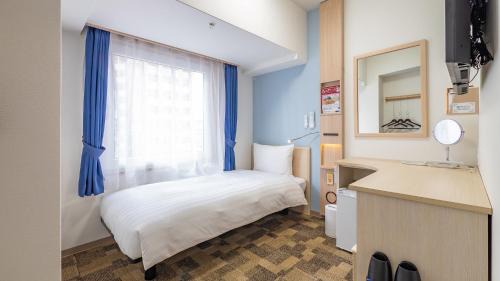 Toyoko Inn Kobe Sannomiya Ekimae