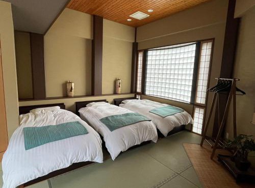 5 Bedrooms Guest Houses In Kyoto