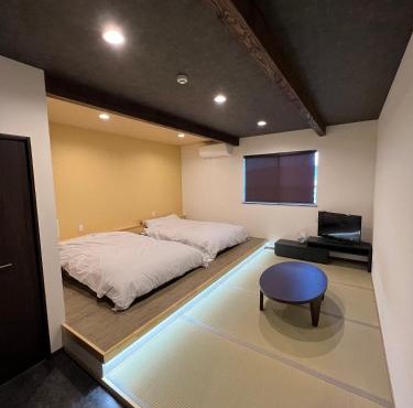 CLIMB INN COCOMO